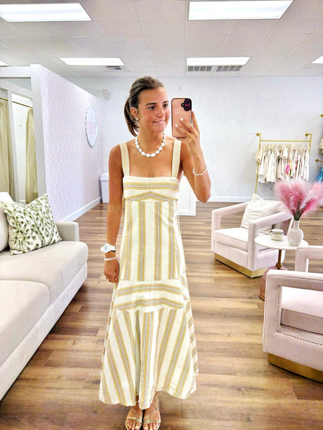 Alexis Mercier try-on photo