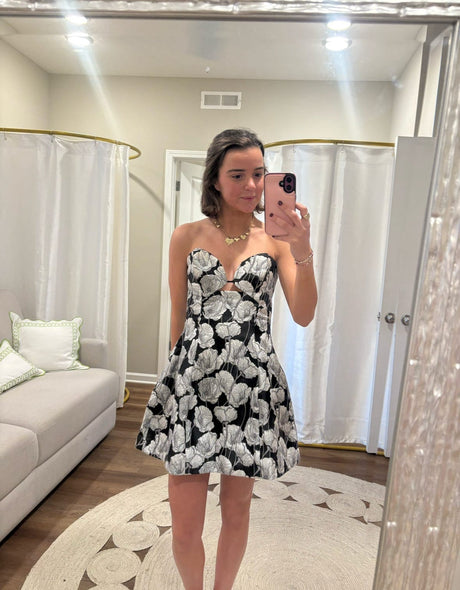 Elliatt Willow try-on photo